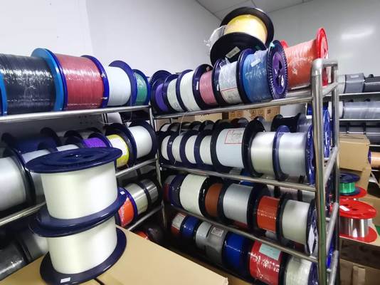 Serat Optik Tunggal G657A2 Mode Tunggal 0.25mm Tahan Lentur Ultra-Tipis untuk Aplikasi FTTH dan Drone